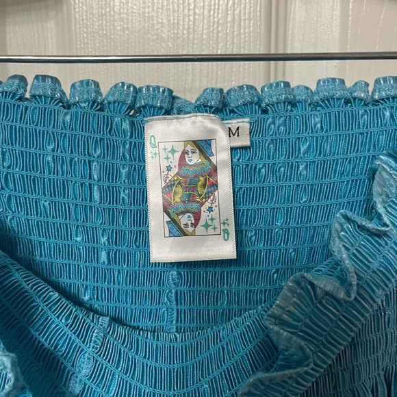 QUEEN OF SPARKLES wavy swing short in pale blue metallic ribbed medium - Picture 5 of 6